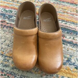 Dansko Clogs Size 37